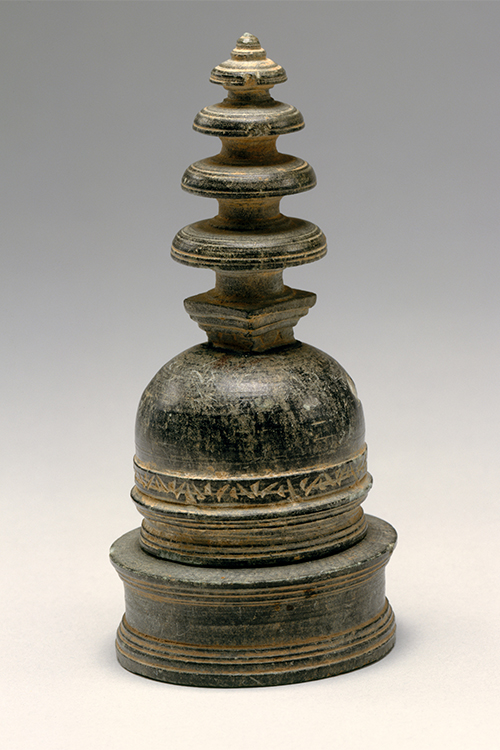 tpt-vert-reliquary-in-the-shape-of-a-stupa